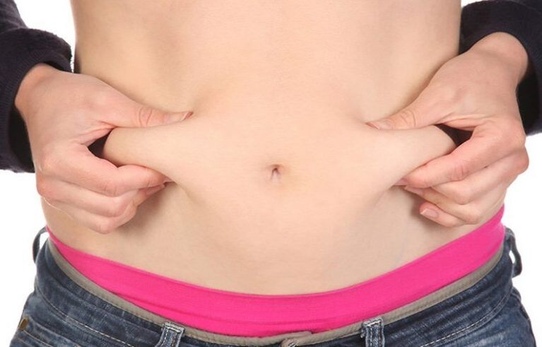 pliegues grasos en el abdomen